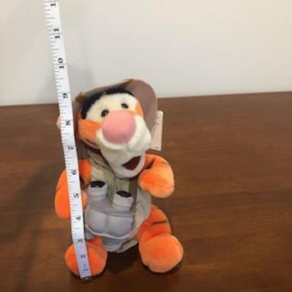 Walt Disney World Animal Kingdom Safari Tigger Plus Collectible Doll NWT. - Picture 10 of 16